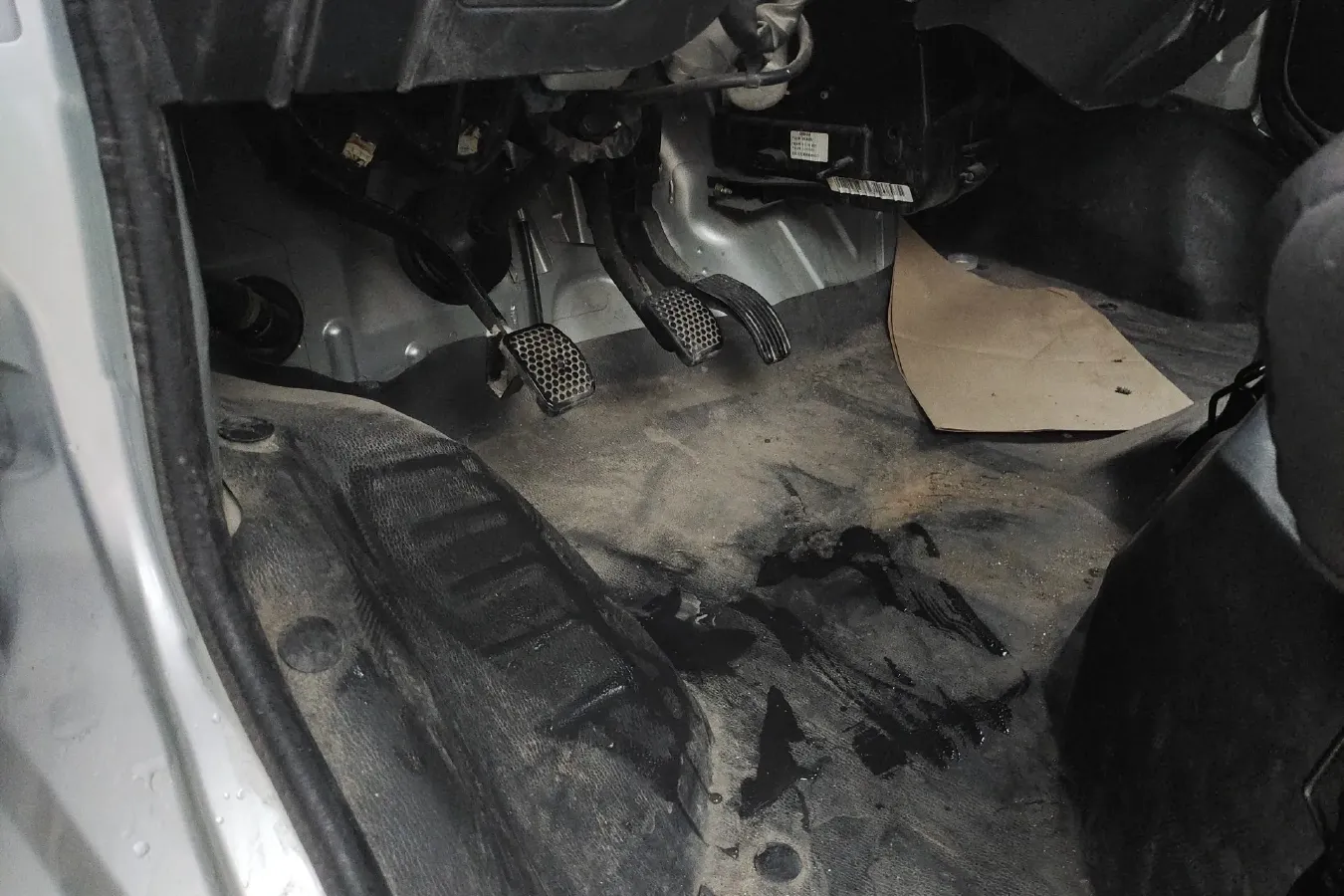 2021 ChangAn Kaicene ShenQi T30 1.6L 122HP L4 5MT,autocango,china used car exporter,china ev exporter,chinese used car exporter,chinese used ev exporter