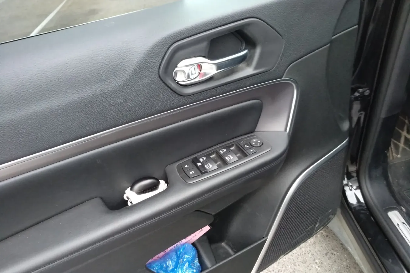 2020 Jeep Grand Commander 2.0T 265HP L4 9AT,autocango,china used car exporter,china ev exporter,chinese used car exporter,chinese used ev exporter