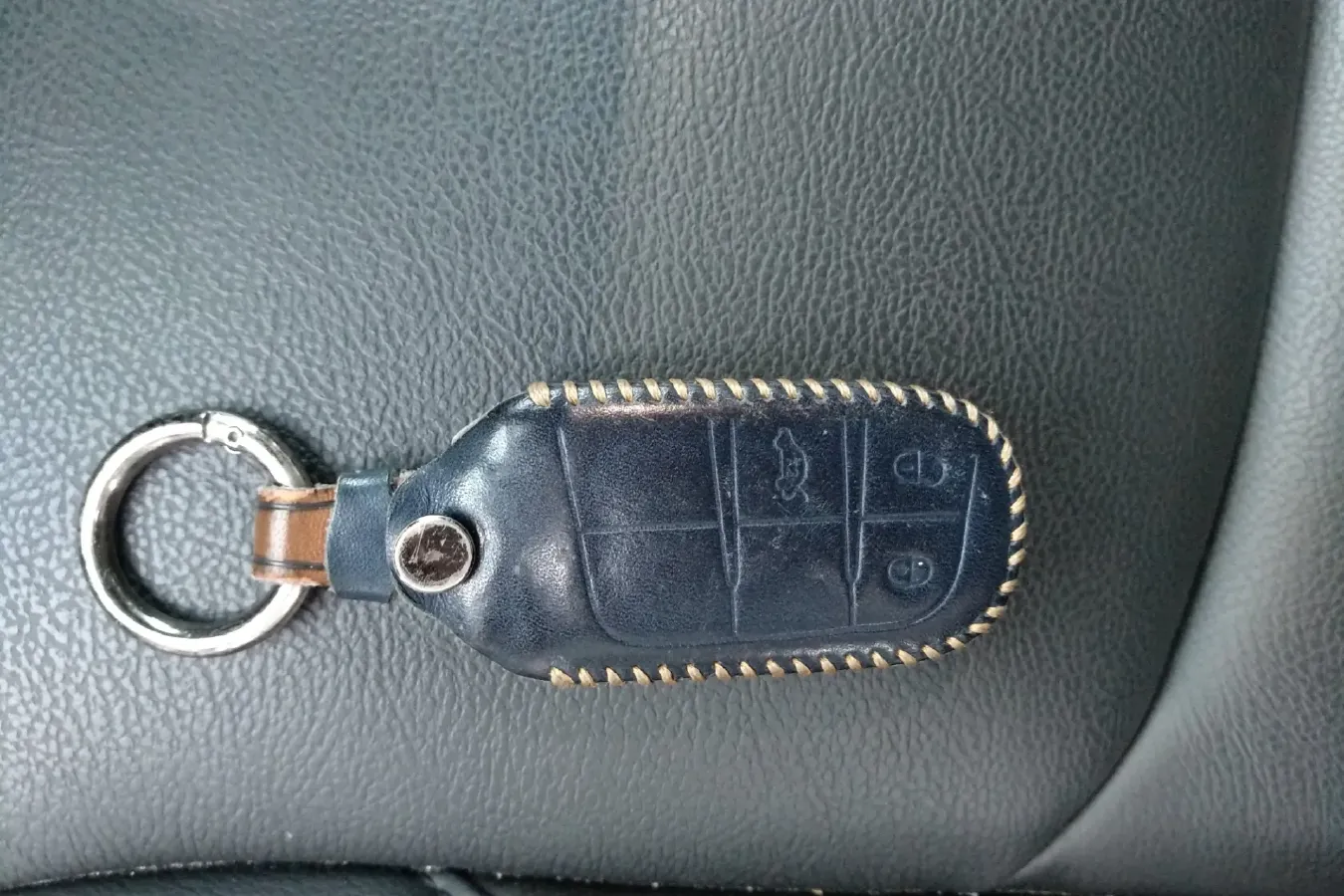 2020 Jeep Grand Commander 2.0T 265HP L4 9AT,autocango,china used car exporter,china ev exporter,chinese used car exporter,chinese used ev exporter