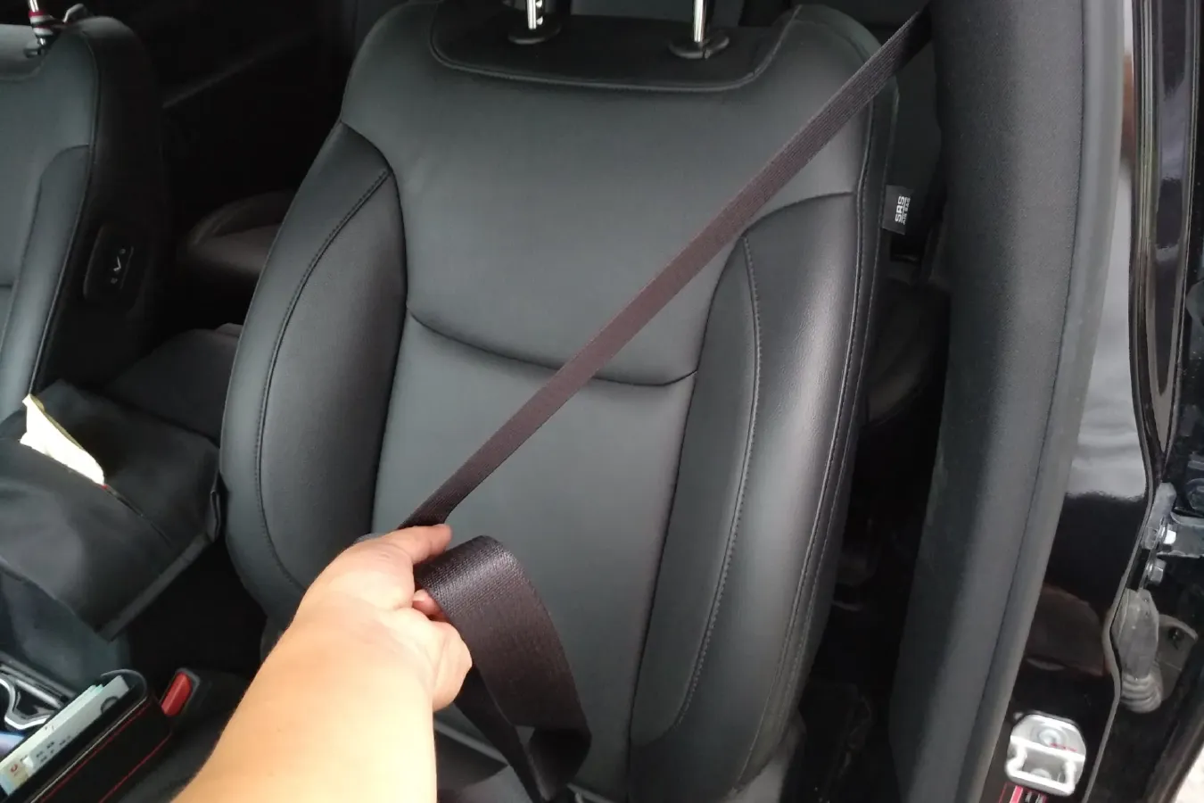 2020 Jeep Grand Commander 2.0T 265HP L4 9AT,autocango,china used car exporter,china ev exporter,chinese used car exporter,chinese used ev exporter