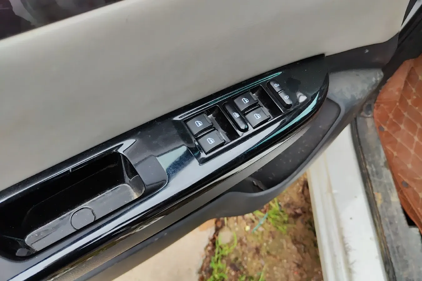 2018 Foton Gratour im6 1.5L 116HP L4 5MT,autocango,china used car exporter,china ev exporter,chinese used car exporter,chinese used ev exporter