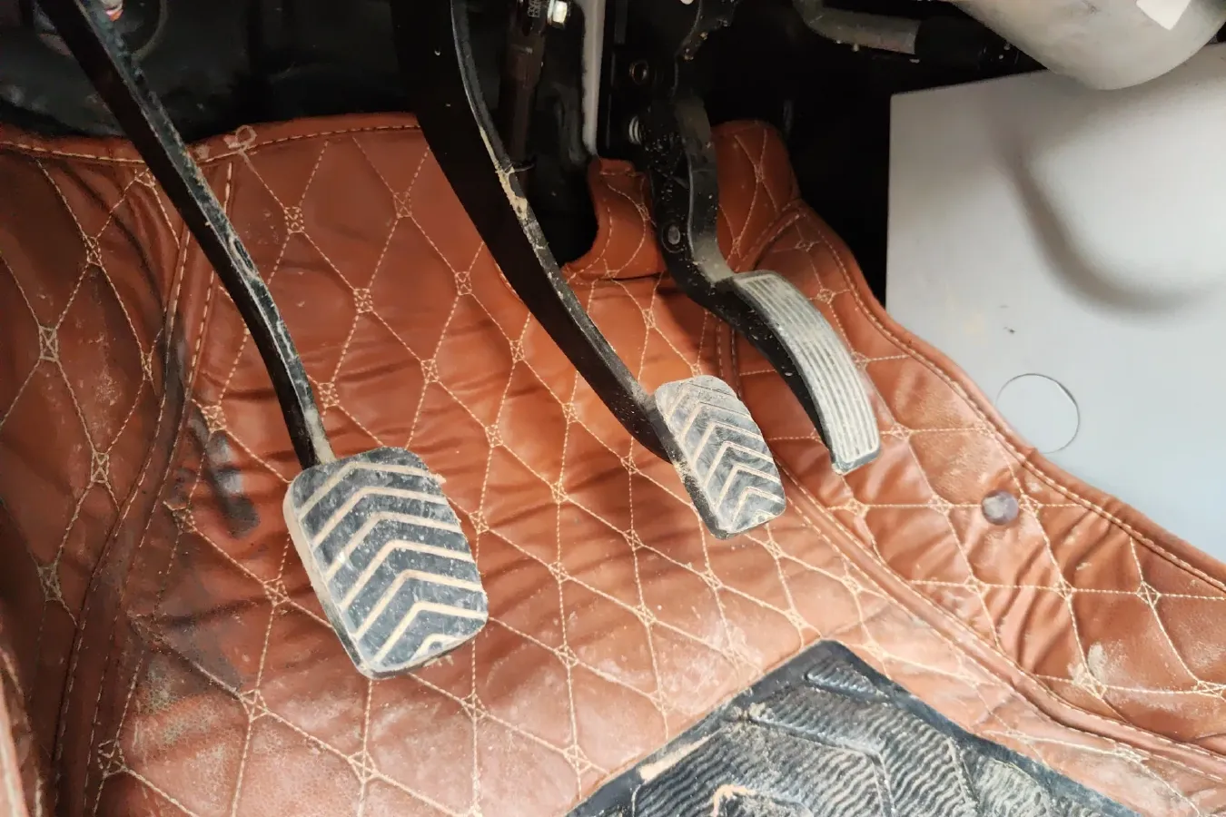 2018 Foton Gratour im6 1.5L 116HP L4 5MT,autocango,china used car exporter,china ev exporter,chinese used car exporter,chinese used ev exporter