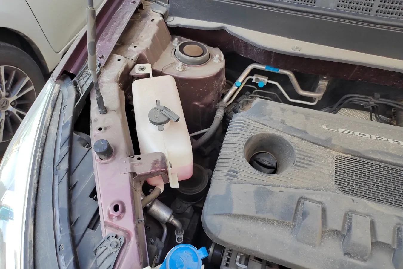 2017 Leopaard CS9 1.5L 113HP L4 CVT,autocango,china used car exporter,china ev exporter,chinese used car exporter,chinese used ev exporter