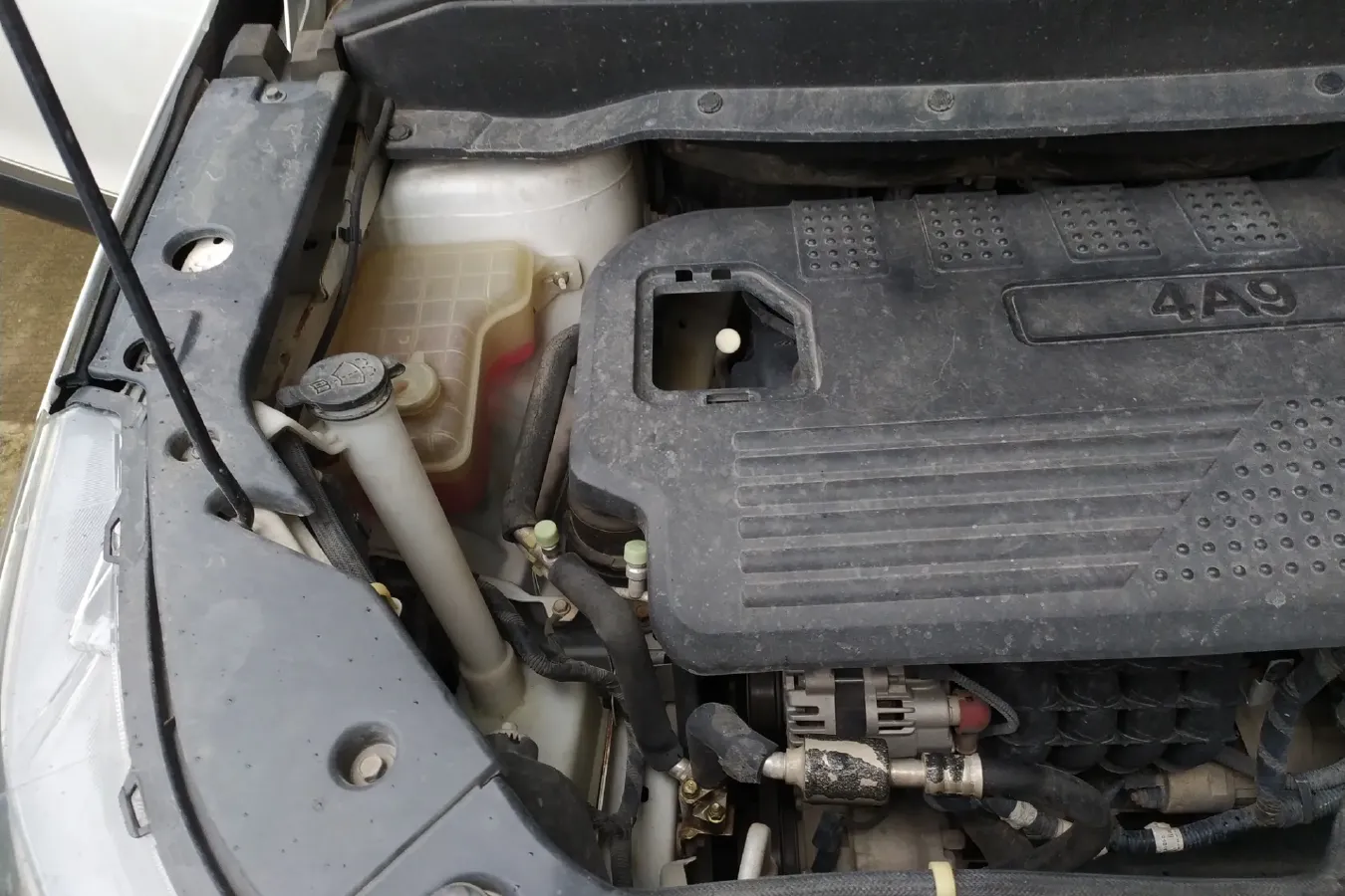 2016 DongFeng Forthing SX6 1.6L 122HP L4 5MT,autocango,china used car exporter,china ev exporter,chinese used car exporter,chinese used ev exporter