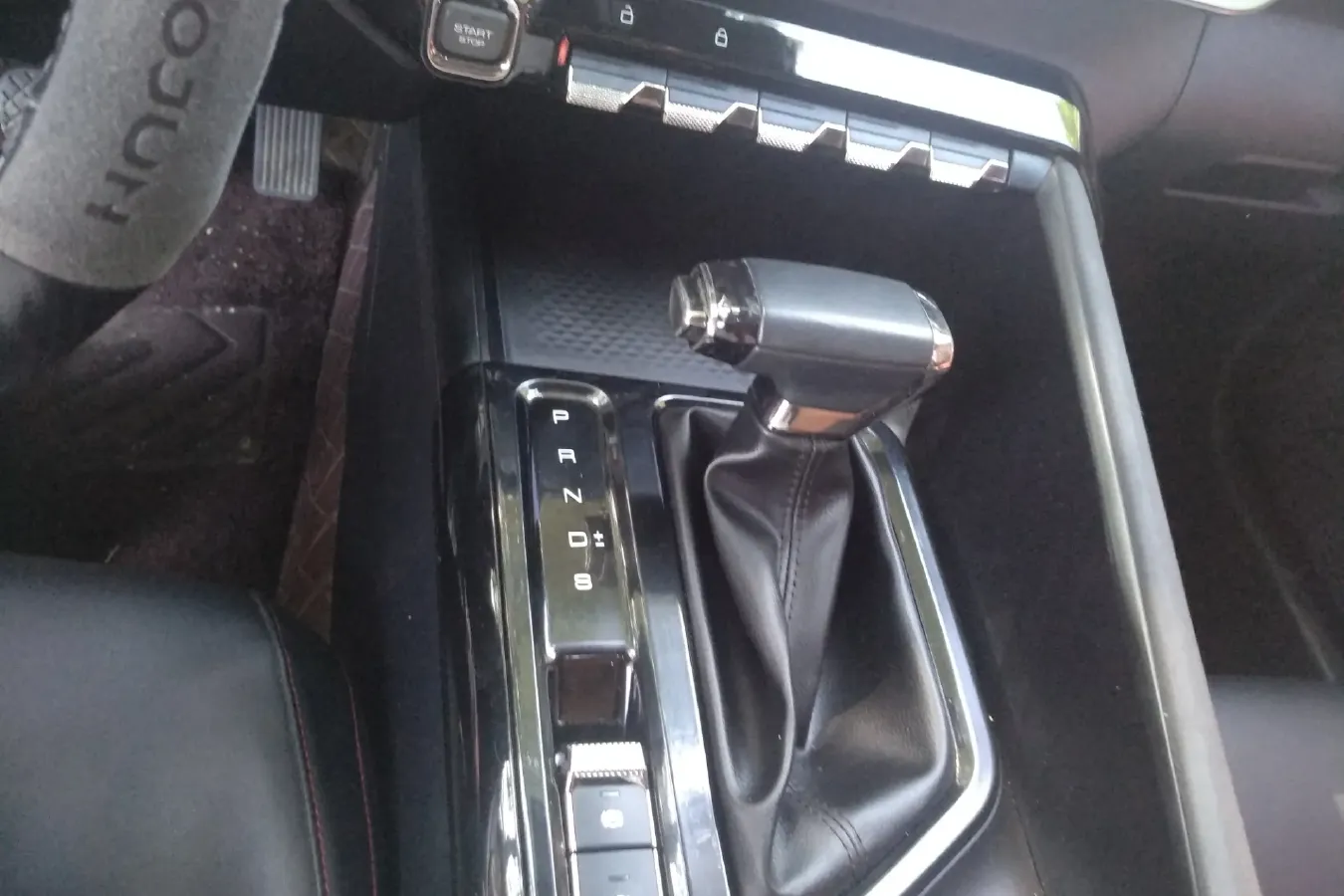 2020 BaoJun RC-5 1.5T 147HP L4 CVT,autocango,china used car exporter,china ev exporter,chinese used car exporter,chinese used ev exporter