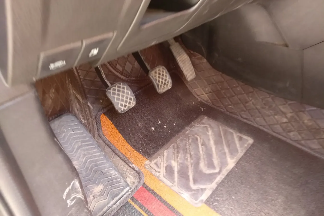 2017 BAIC WeiWang M50F 1.5L 116HP L4 5MT,autocango,china used car exporter,china ev exporter,chinese used car exporter,chinese used ev exporter