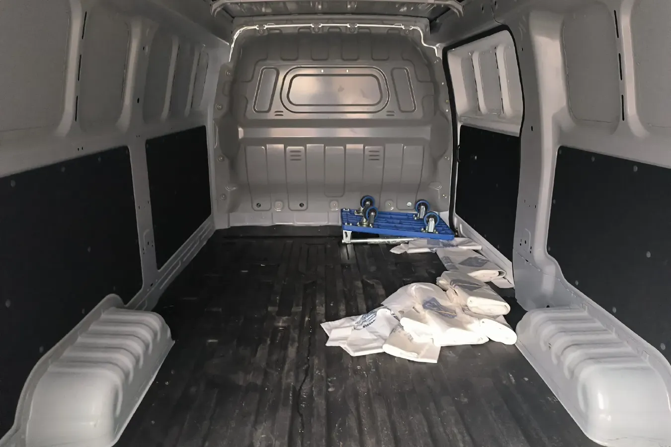 2023 JAC Blue Cat BEV 40.55KWH,autocango,china used car exporter,china ev exporter,chinese used car exporter,chinese used ev exporter