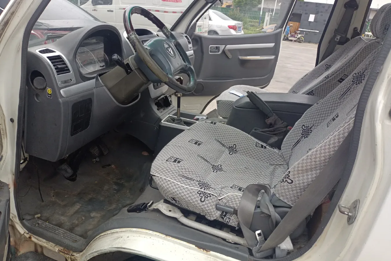 2014 Foton Scenery 2.0L 129HP L4 5MT,autocango,china used car exporter,china ev exporter,chinese used car exporter,chinese used ev exporter