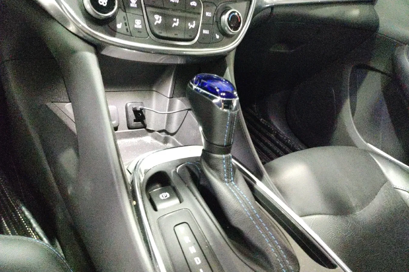 2017 Buick Velite 5 Range Extended 106HP E-CVT REEV 18KWH,autocango,china used car exporter,china ev exporter,chinese used car exporter,chinese used ev exporter