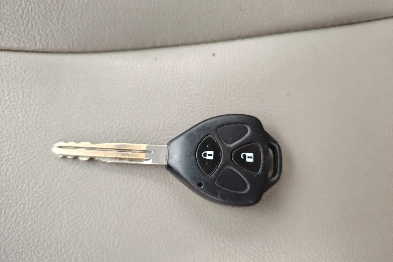 2012 JAC HeYue 1.5L 113HP L4 5MT,autocango,china used car exporter,china ev exporter,chinese used car exporter,chinese used ev exporter