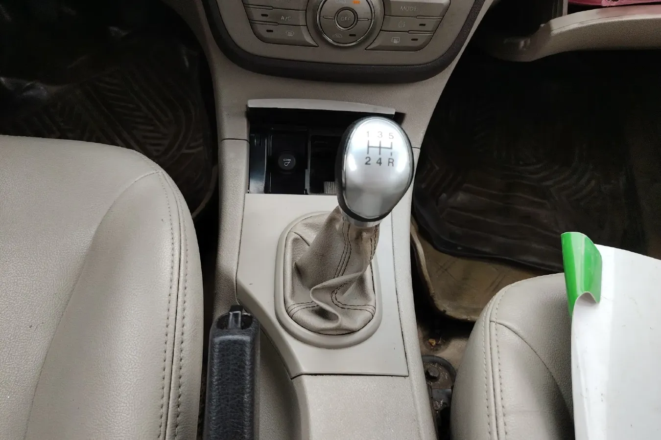 2012 JAC HeYue 1.5L 113HP L4 5MT,autocango,china used car exporter,china ev exporter,chinese used car exporter,chinese used ev exporter