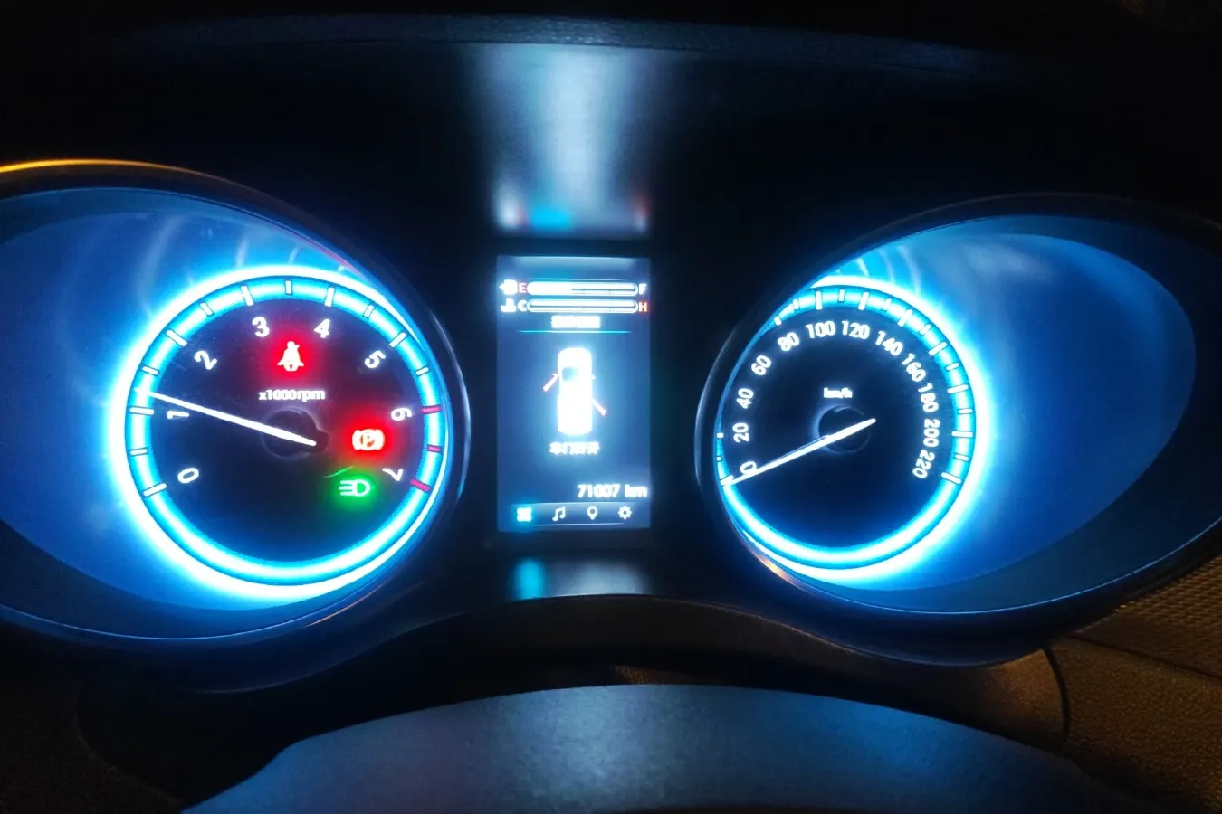 2017 Karry K60 1.5L 109HP L4 5MT,autocango,china used car exporter,china ev exporter,chinese used car exporter,chinese used ev exporter