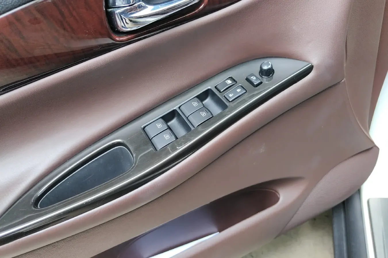 2010 Infiniti EX 2.5L 235HP V6 7AT,autocango,china used car exporter,china ev exporter,chinese used car exporter,chinese used ev exporter