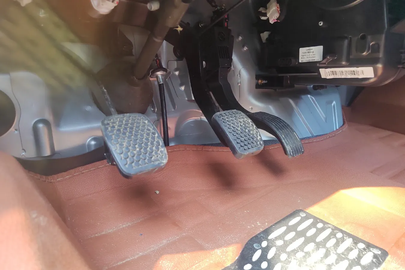 2021 ChangAn Kaicene ShenQi T30 1.6L 122HP L4 5MT,autocango,china used car exporter,china ev exporter,chinese used car exporter,chinese used ev exporter