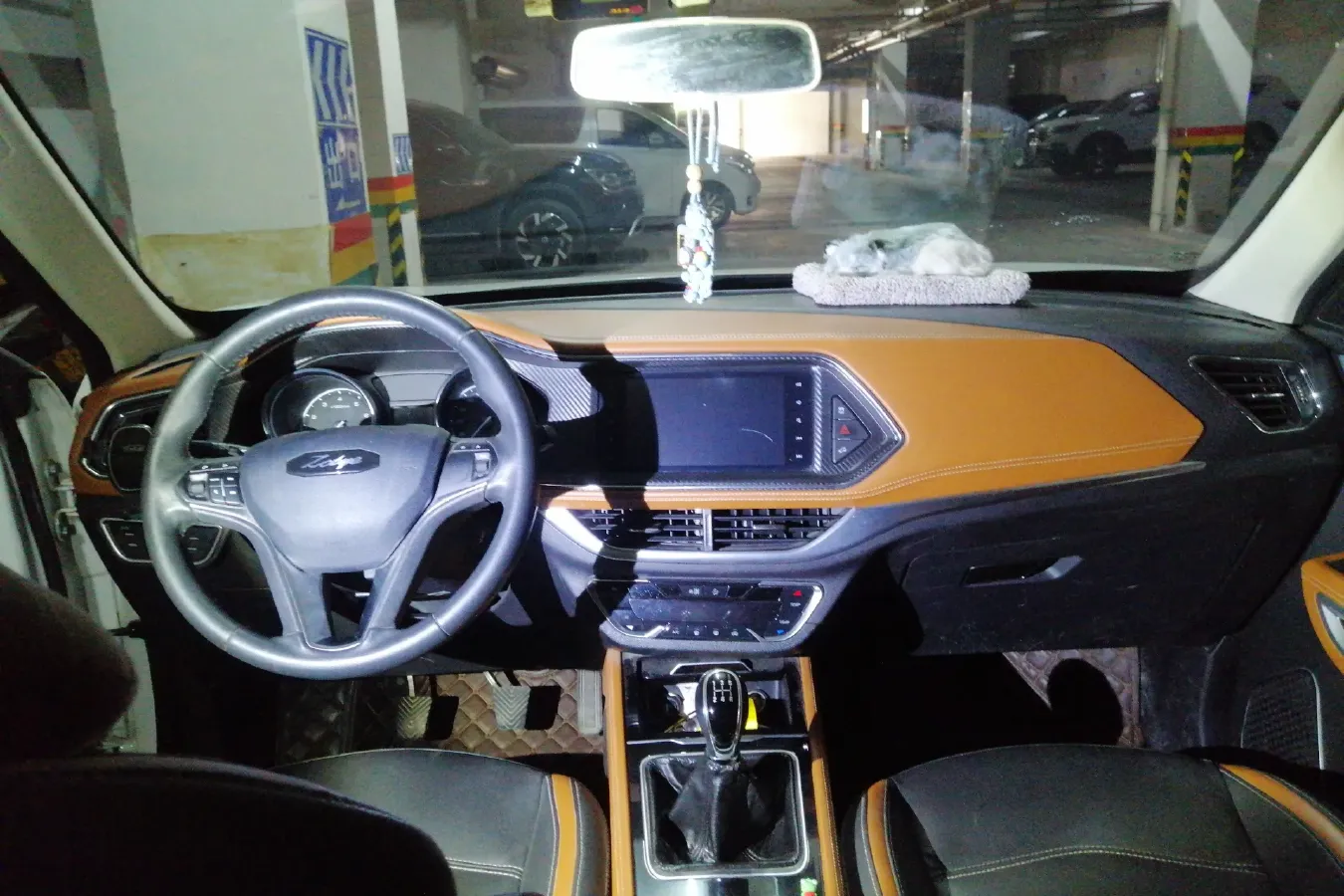 2017 Zotye T300 1.5L 112HP L4 5MT,autocango,china used car exporter,china ev exporter,chinese used car exporter,chinese used ev exporter