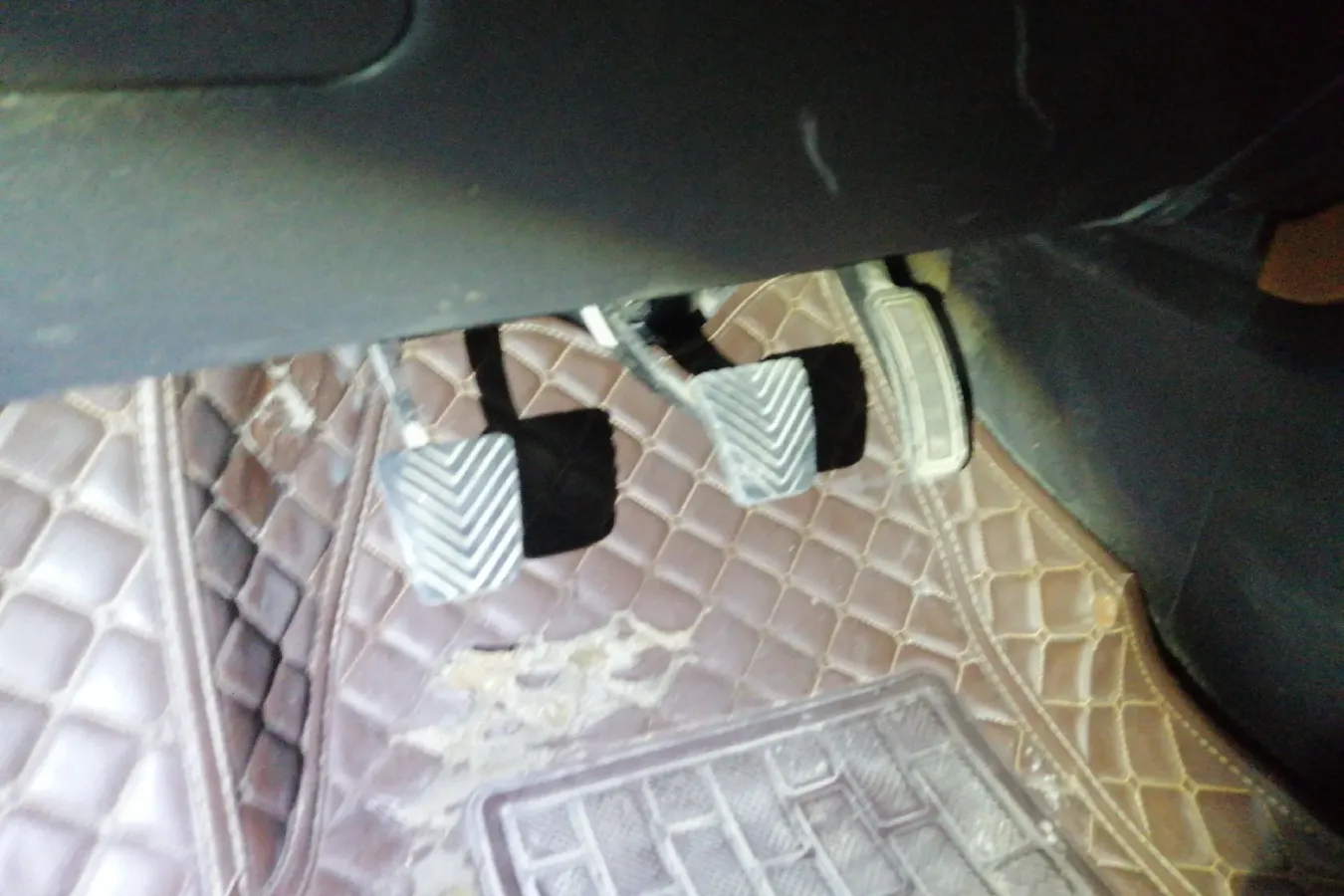 2017 Zotye T300 1.5L 112HP L4 5MT,autocango,china used car exporter,china ev exporter,chinese used car exporter,chinese used ev exporter