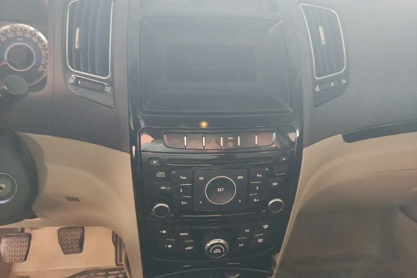 2013 Geely GC7 1.5L 109HP L4 5MT,autocango,china used car exporter,china ev exporter,chinese used car exporter,chinese used ev exporter