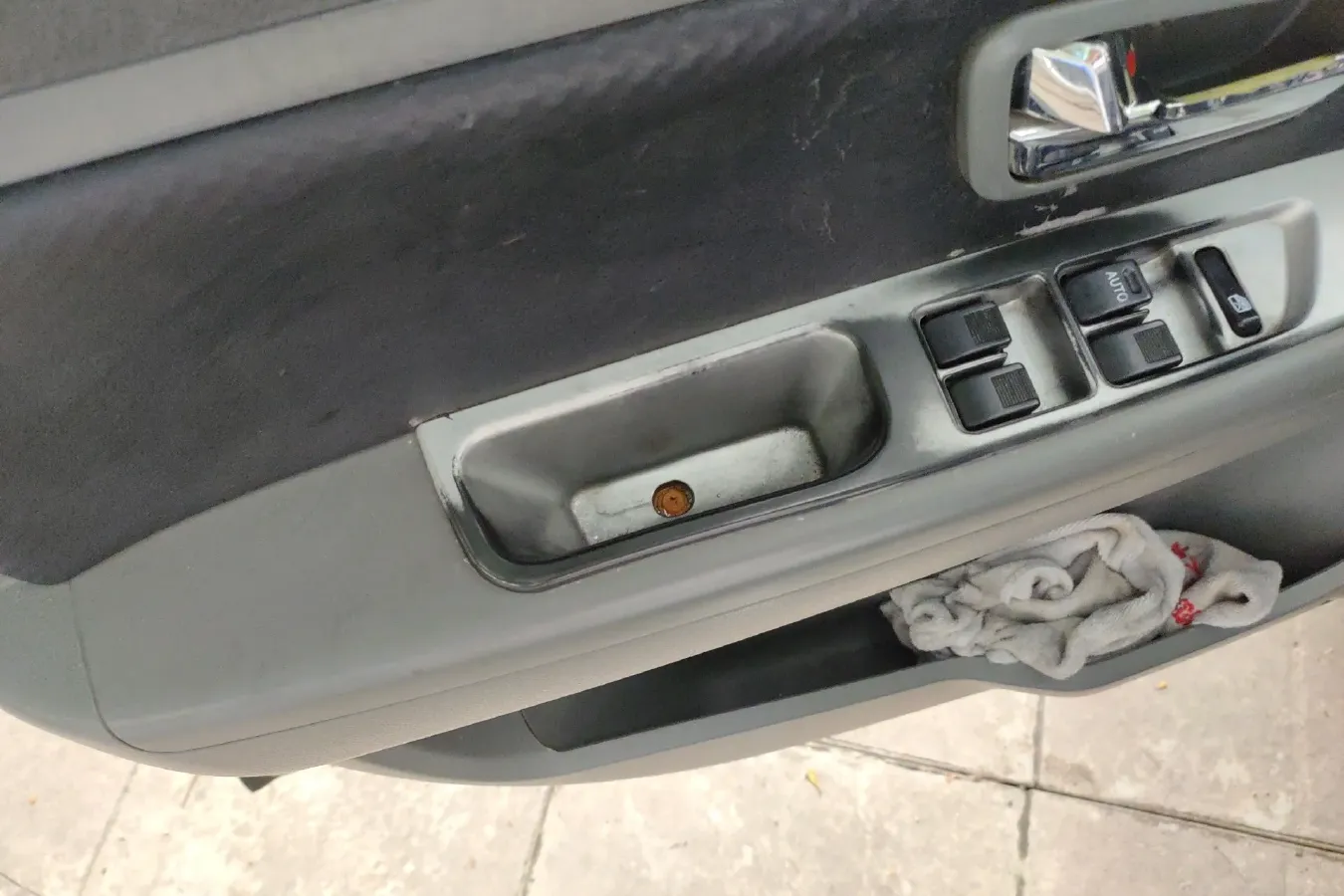 2013 FAW Senia S80 1.5L 109HP L4 5MT,autocango,china used car exporter,china ev exporter,chinese used car exporter,chinese used ev exporter