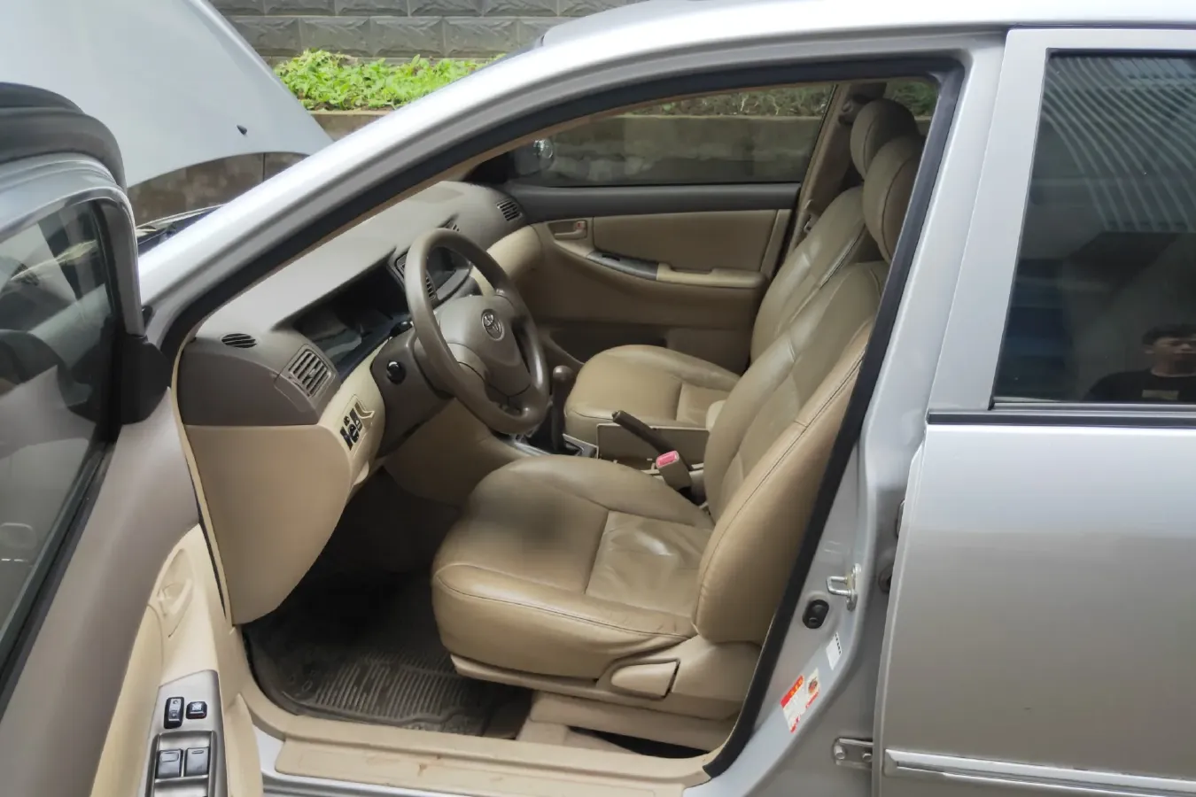 2010 Toyota Corolla 1.6L 120HP L4 5MT,autocango,china used car exporter,china ev exporter,chinese used car exporter,chinese used ev exporter