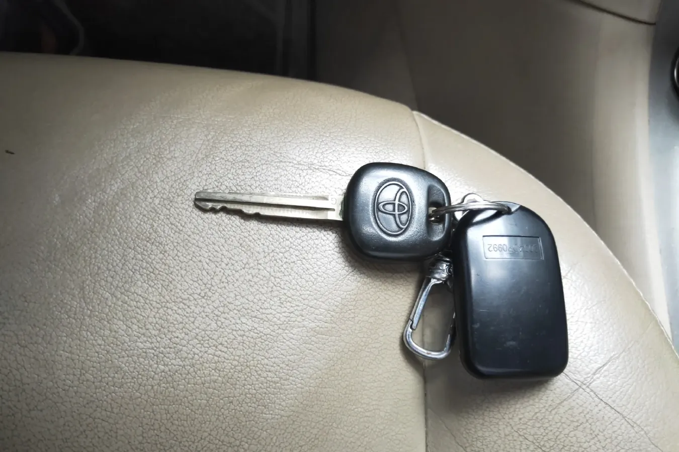 2010 Toyota Corolla 1.6L 120HP L4 5MT,autocango,china used car exporter,china ev exporter,chinese used car exporter,chinese used ev exporter