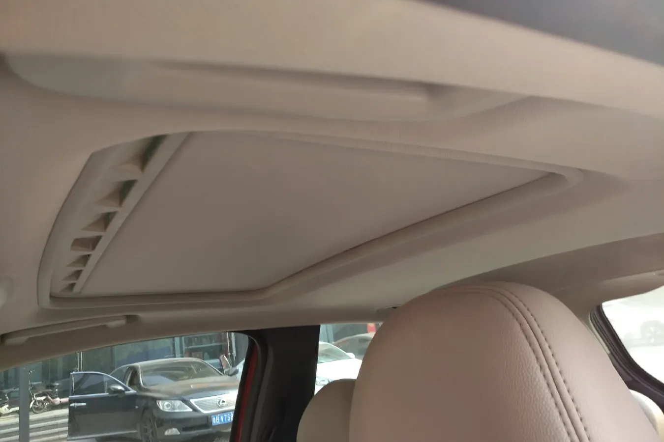 2012 Volvo C30 2.0L 145HP L4 6DCT,autocango,china used car exporter,china ev exporter,chinese used car exporter,chinese used ev exporter