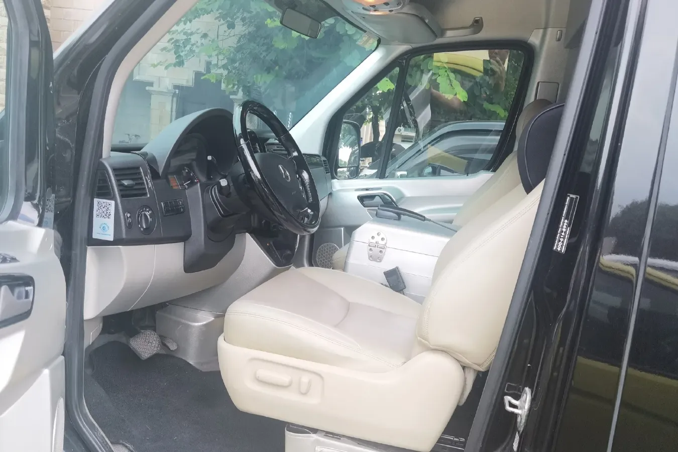 2009 Mercedes-Benz Sprinter 3.5L 258HP V6 5AT,autocango,china used car exporter,china ev exporter,chinese used car exporter,chinese used ev exporter