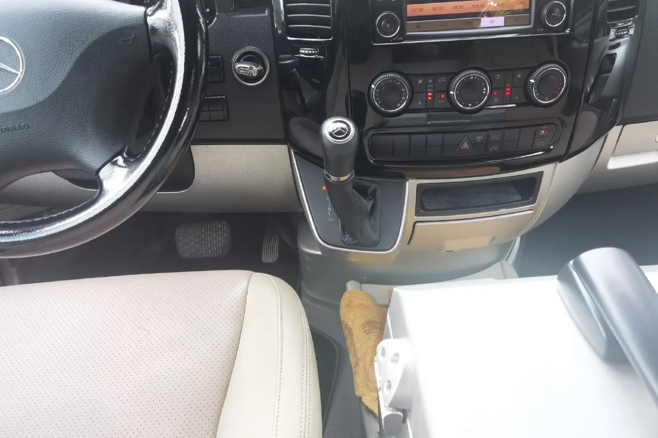 2009 Mercedes-Benz Sprinter 3.5L 258HP V6 5AT,autocango,china used car exporter,china ev exporter,chinese used car exporter,chinese used ev exporter