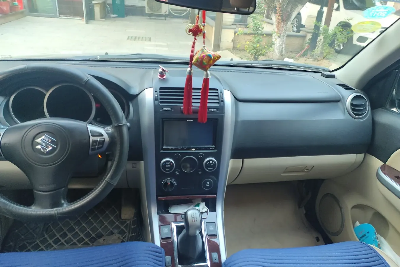 2012 Suzuki Grand Vitara 2.4L 166HP L4 5MT,autocango,china used car exporter,china ev exporter,chinese used car exporter,chinese used ev exporter