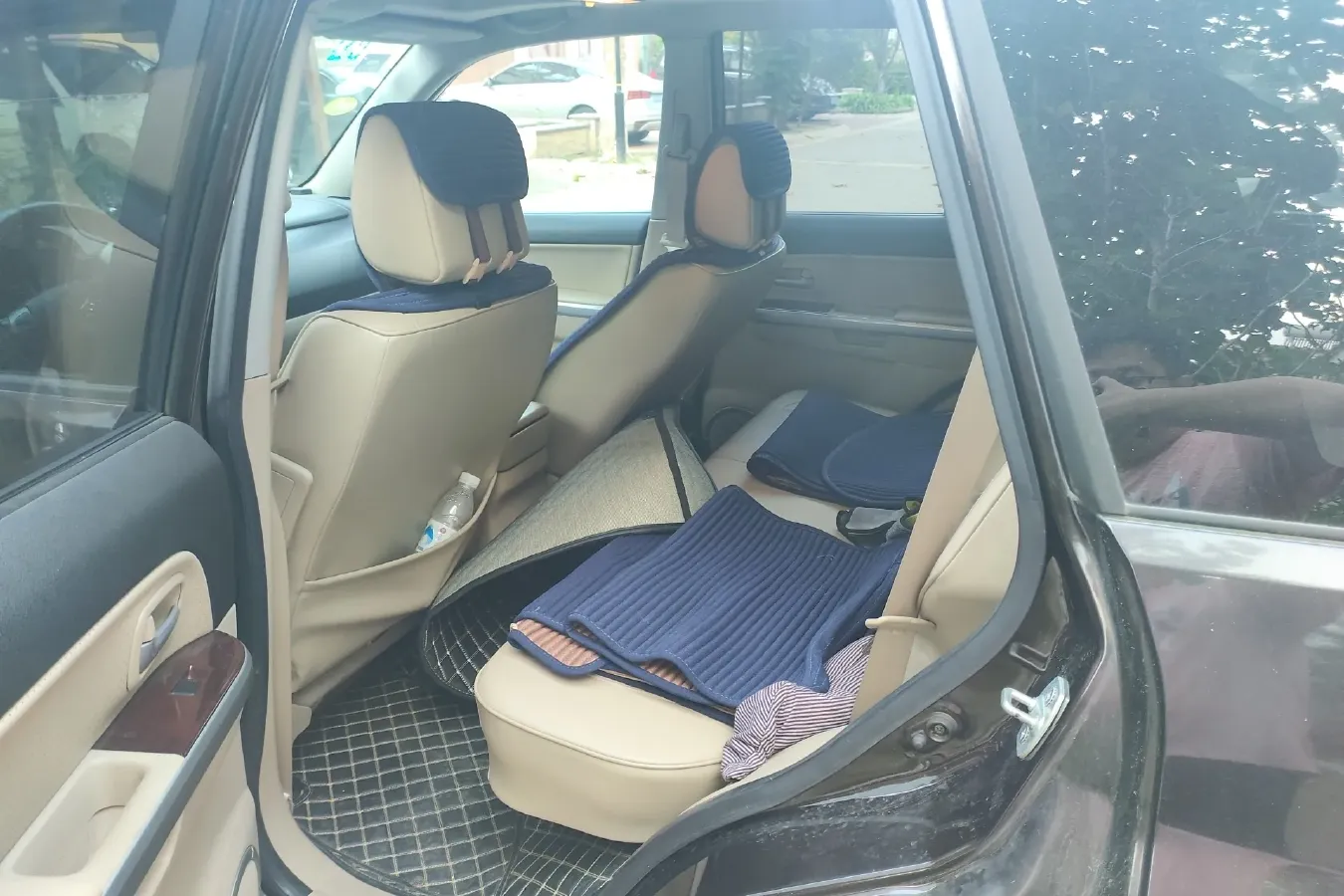 2012 Suzuki Grand Vitara 2.4L 166HP L4 5MT,autocango,china used car exporter,china ev exporter,chinese used car exporter,chinese used ev exporter