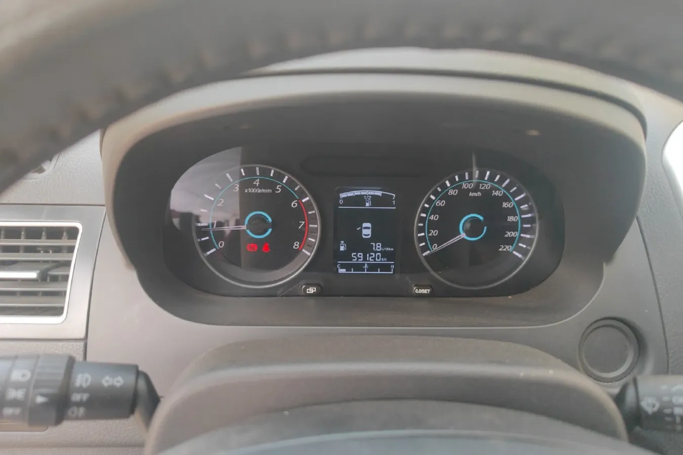 2014 DongFeng Forthing Joyear S50 1.5L 120HP L4 5MT,autocango,china used car exporter,china ev exporter,chinese used car exporter,chinese used ev exporter