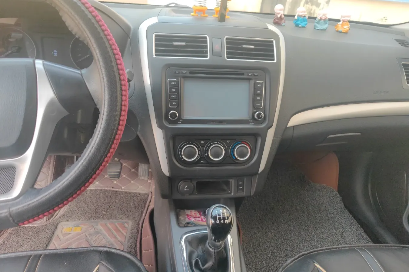 2014 DongFeng Forthing Joyear S50 1.5L 120HP L4 5MT,autocango,china used car exporter,china ev exporter,chinese used car exporter,chinese used ev exporter