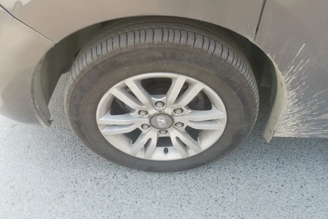 2015 HuaSong 7 2.0T 184HP L4 6AT,autocango,china used car exporter,china ev exporter,chinese used car exporter,chinese used ev exporter