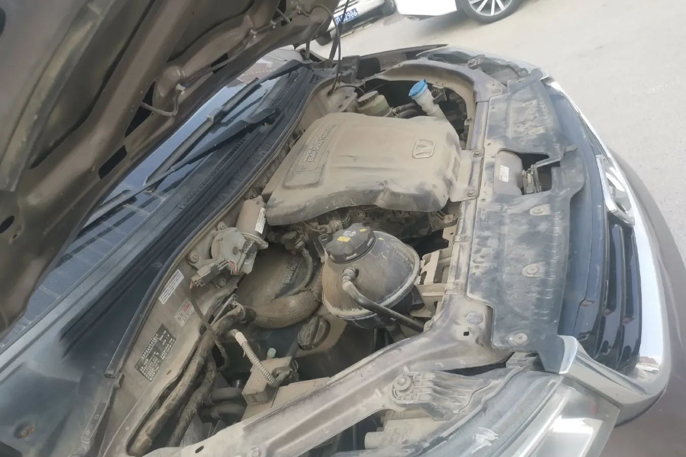 2015 HuaSong 7 2.0T 184HP L4 6AT,autocango,china used car exporter,china ev exporter,chinese used car exporter,chinese used ev exporter