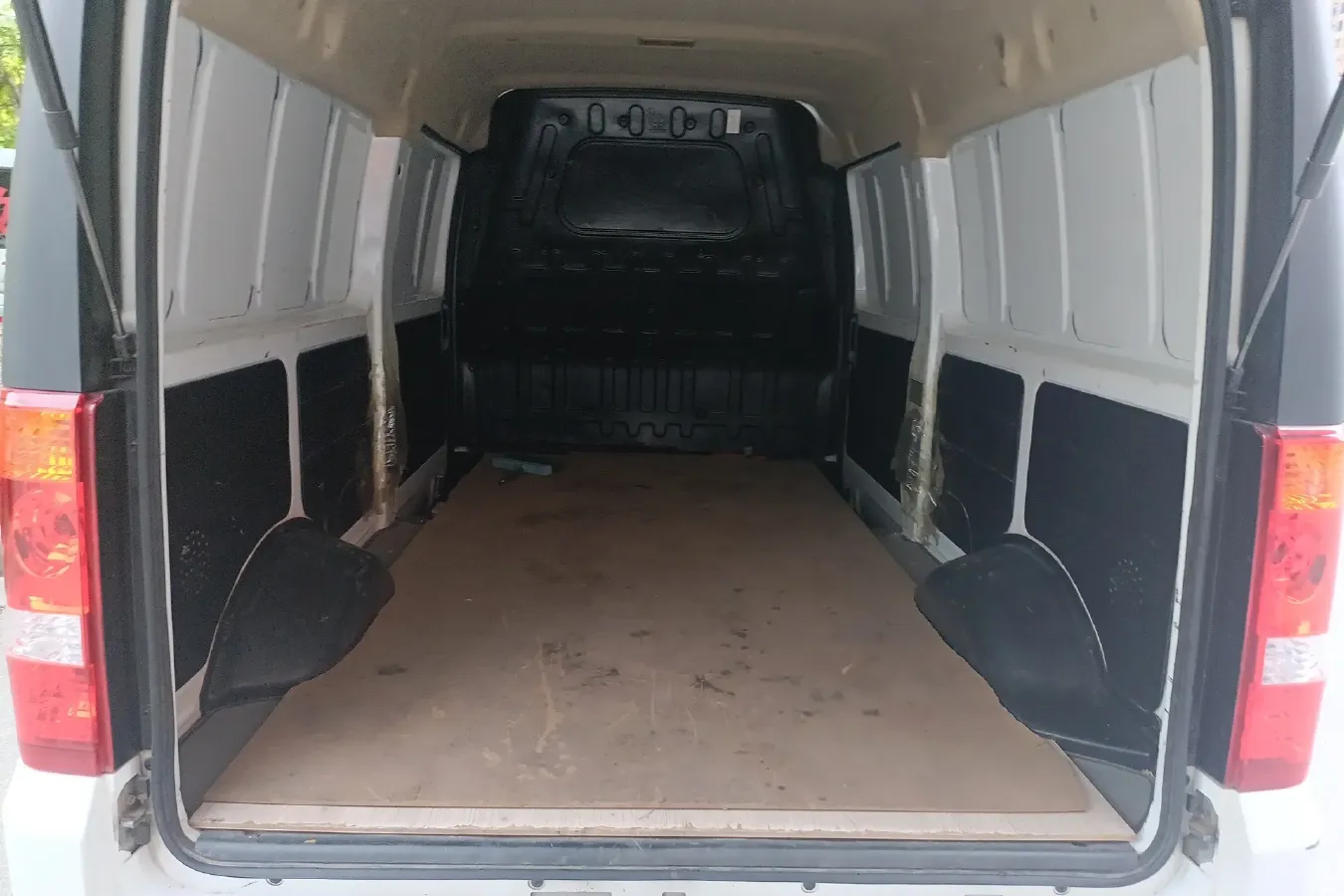 2022 RuiChi EC35 BEV 82HP BEV 38.7KWH,autocango,china used car exporter,china ev exporter,chinese used car exporter,chinese used ev exporter