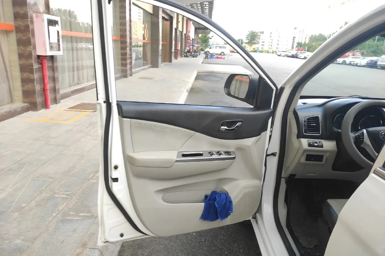2016 DongFeng Forthing S500 1.5L 120HP L4 5MT,autocango,china used car exporter,china ev exporter,chinese used car exporter,chinese used ev exporter