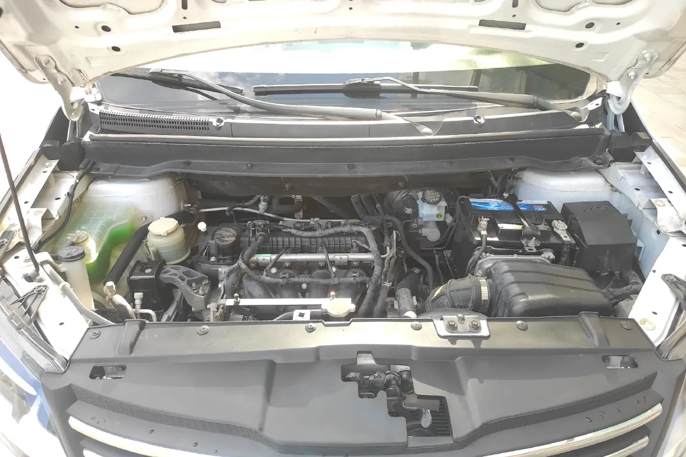 2016 DongFeng Forthing S500 1.5L 120HP L4 5MT,autocango,china used car exporter,china ev exporter,chinese used car exporter,chinese used ev exporter