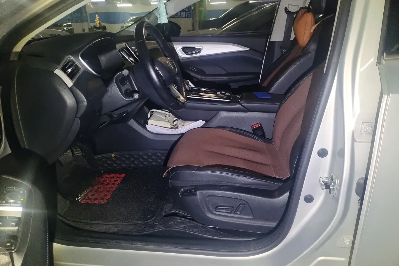 2020 Rising Auto ER6 BEV 69.9KWH,autocango,china used car exporter,china ev exporter,chinese used car exporter,chinese used ev exporter