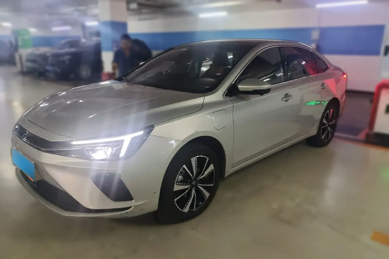 2020 Rising Auto ER6 BEV 69.9KWH,autocango,china used car exporter,china ev exporter,chinese used car exporter,chinese used ev exporter