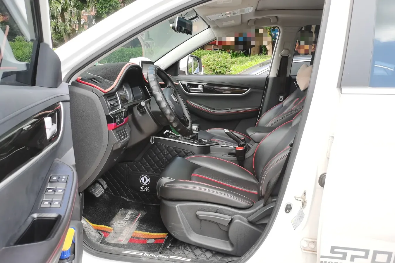 2017 DongFeng Forthing Joyear X5 1.6L 122HP L4 CVT,autocango,china used car exporter,china ev exporter,chinese used car exporter,chinese used ev exporter