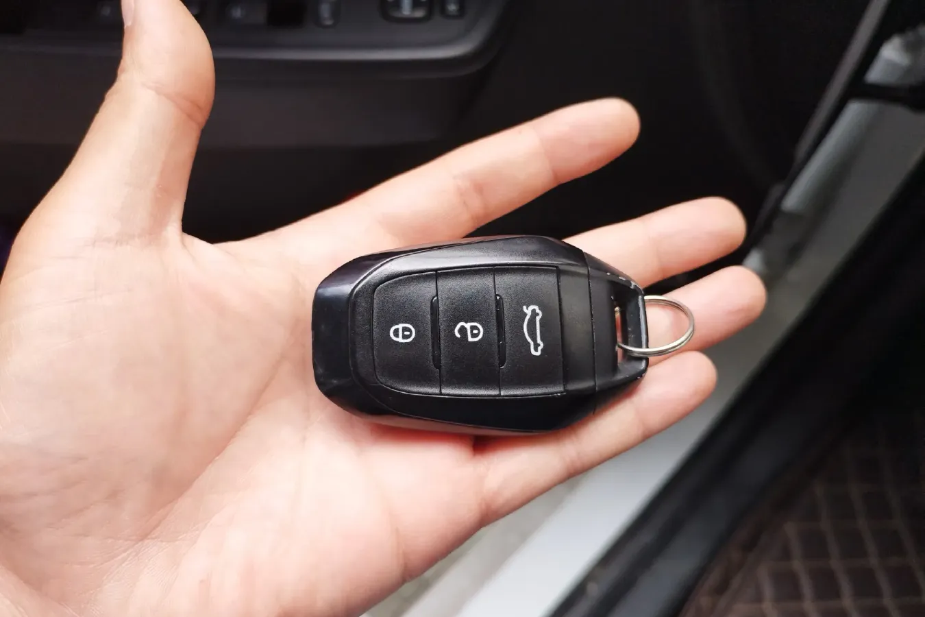 2021 EV House YOUNG BEV 38.54KWH,autocango,china used car exporter,china ev exporter,chinese used car exporter,chinese used ev exporter