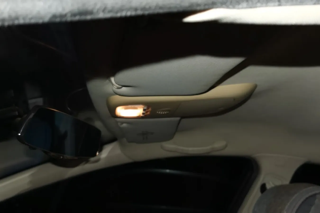 2010 Peugeot 307 1.6L 106HP L4 5MT,autocango,china used car exporter,china ev exporter,chinese used car exporter,chinese used ev exporter