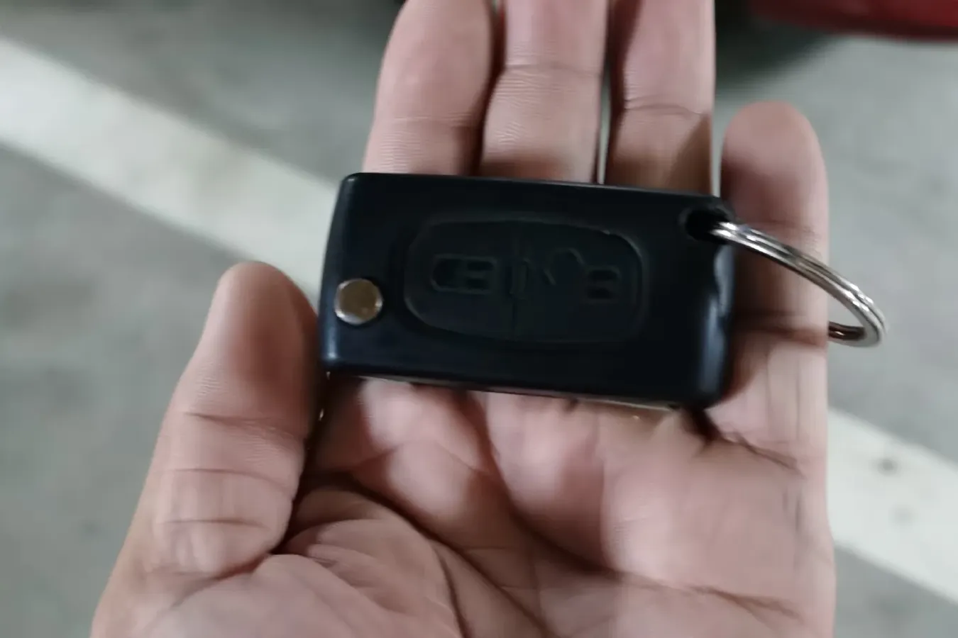 2010 Peugeot 307 1.6L 106HP L4 5MT,autocango,china used car exporter,china ev exporter,chinese used car exporter,chinese used ev exporter