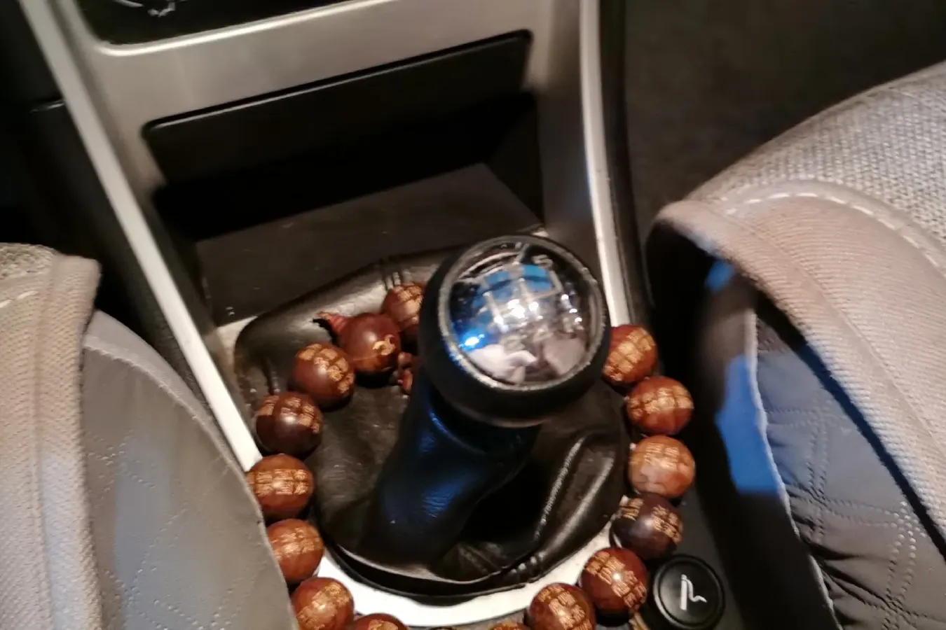 2010 Peugeot 307 1.6L 106HP L4 5MT,autocango,china used car exporter,china ev exporter,chinese used car exporter,chinese used ev exporter