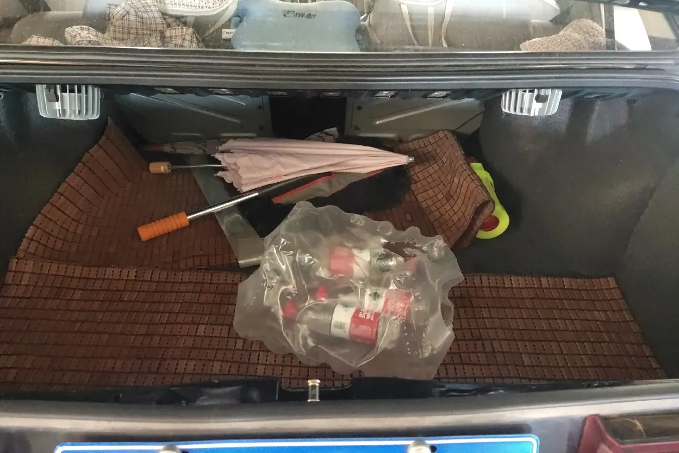 2007 Volkswagen Santana Classic 1.8L 95HP L4 5MT,autocango,china used car exporter,china ev exporter,chinese used car exporter,chinese used ev exporter