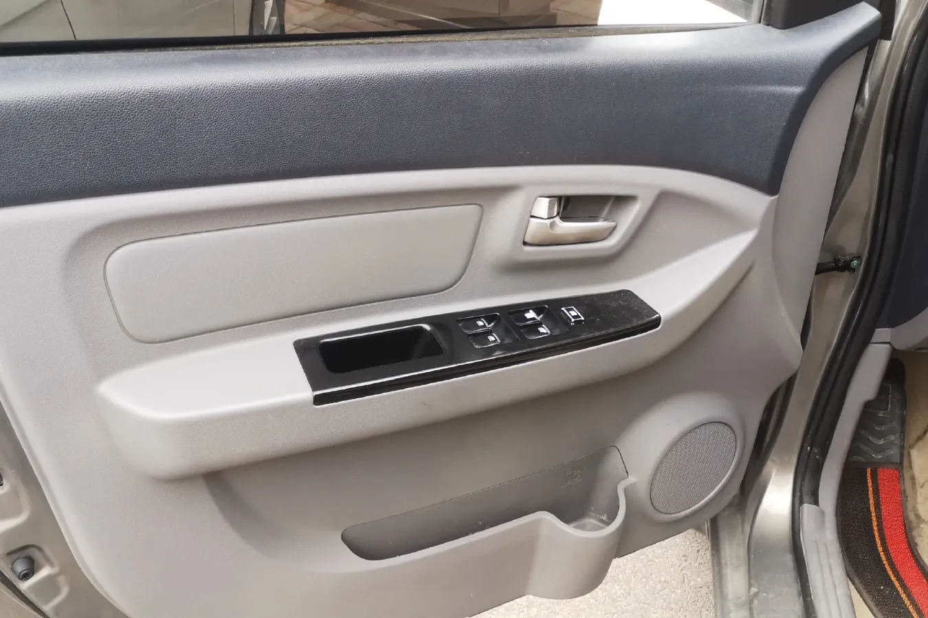 2014 BAIC WeiWang M20 1.5L 106HP L4 5MT,autocango,china used car exporter,china ev exporter,chinese used car exporter,chinese used ev exporter