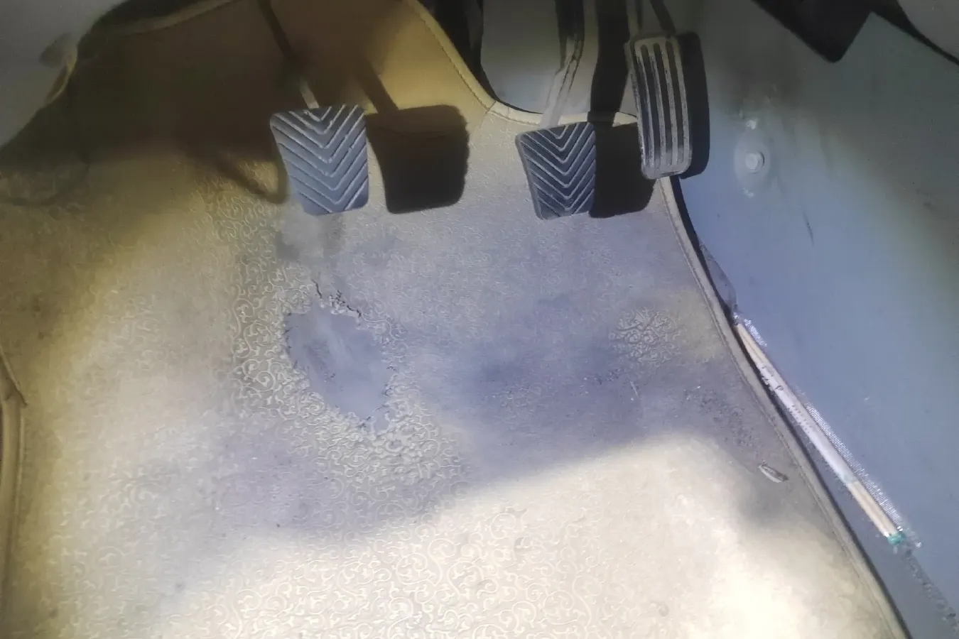 2014 GAC Gonow XingLang 1.3L 99HP L4 5MT,autocango,china used car exporter,china ev exporter,chinese used car exporter,chinese used ev exporter