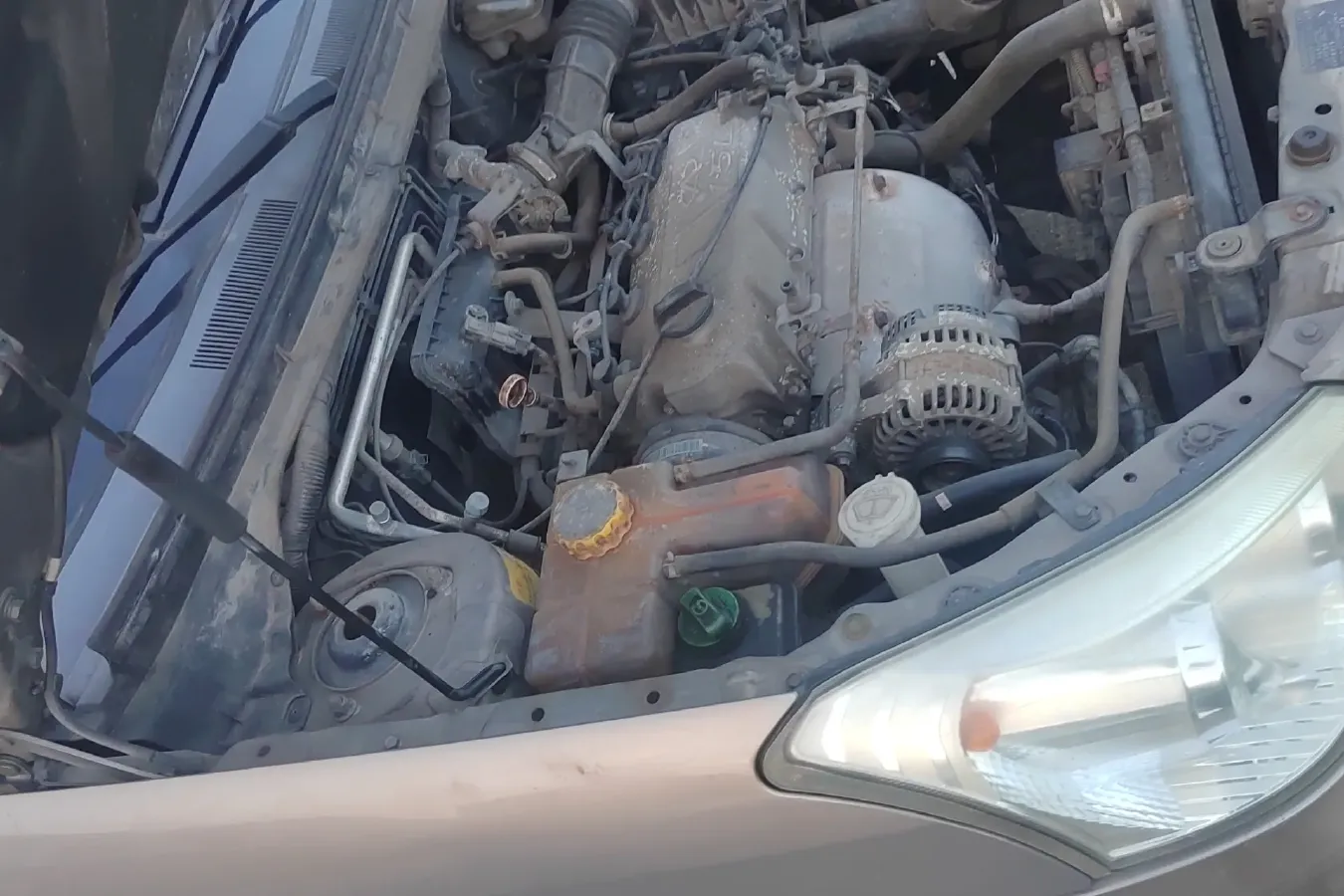 2011 Chery E5 1.5L 109HP L4 5MT,autocango,china used car exporter,china ev exporter,chinese used car exporter,chinese used ev exporter