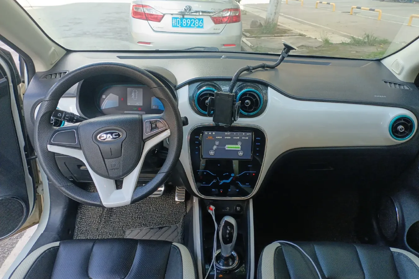 2019 JAC iEV7 BEV 35.2KWH,autocango,china used car exporter,china ev exporter,chinese used car exporter,chinese used ev exporter