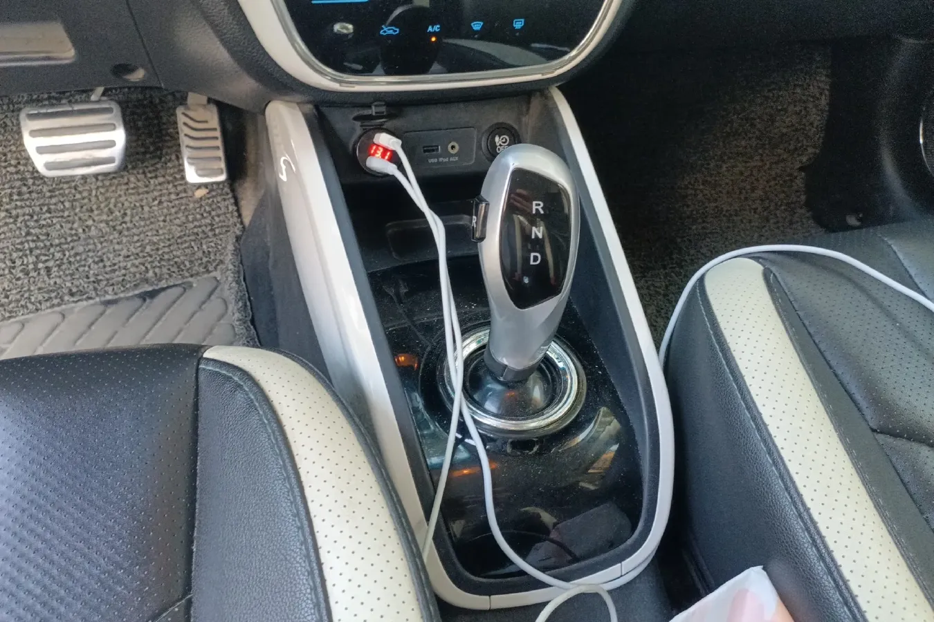 2019 JAC iEV7 BEV 35.2KWH,autocango,china used car exporter,china ev exporter,chinese used car exporter,chinese used ev exporter