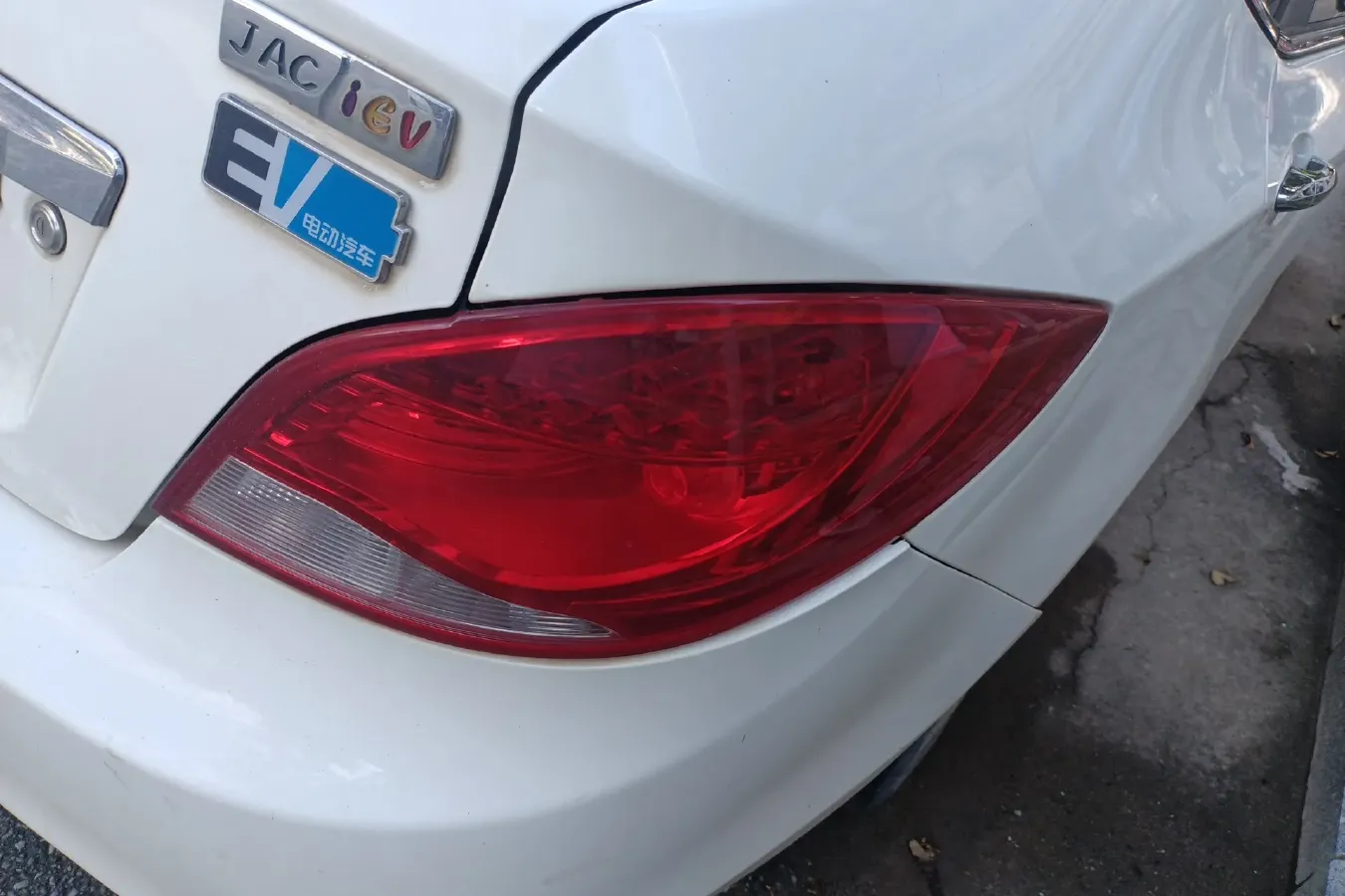 2019 JAC iEV7 BEV 35.2KWH,autocango,china used car exporter,china ev exporter,chinese used car exporter,chinese used ev exporter